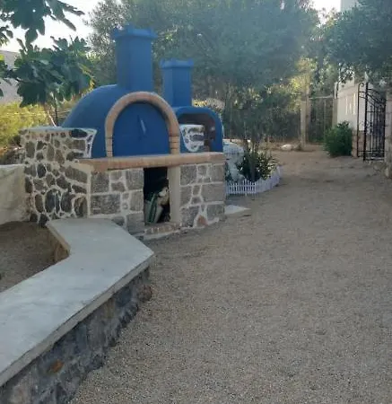 Petroula Ii Εμπορειός