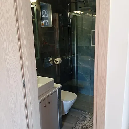 Petroula Ii * Emborios