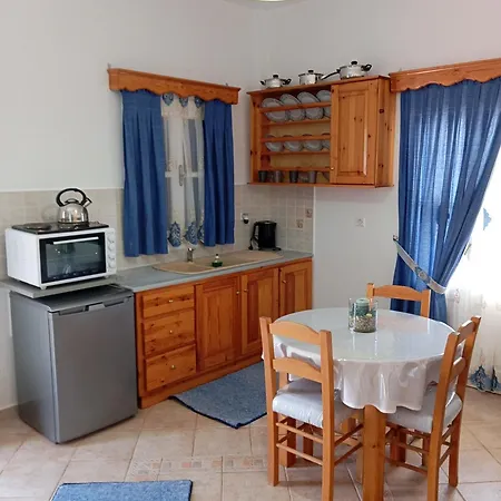 Petroula Ii Emborios