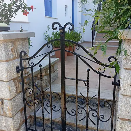 Petroula Ii * Emborios