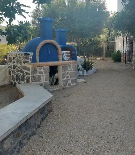 Petroula Ii Emborios