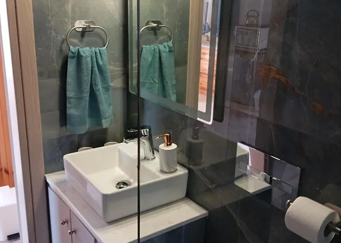 Petroula Ii Emborios