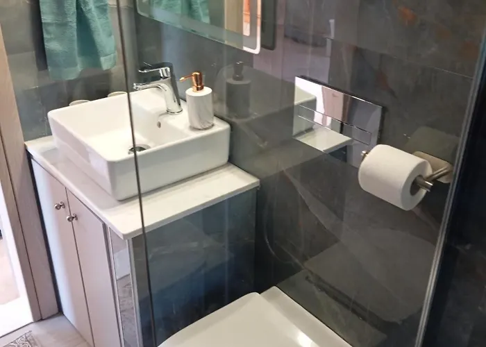 Petroula Ii * Emborios